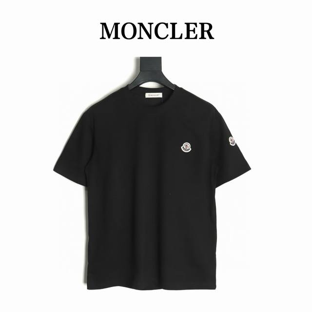 Moncler 蒙口25Ss蒙口章子刺绣短袖字母提花T恤 黑色米白色采用新疆长绒棉32支双股面料240克双纱巧妙的融合了蒙口标志性品牌元素低调精致又能彰显品牌身