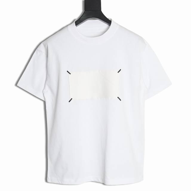 Maison Margiela 马吉拉 25Ss 贴布短袖T恤 面料定织定染280G32支双纱面料，宽幅领口螺纹300G1*1全棉螺纹，久穿不变形，面料从买纱纺