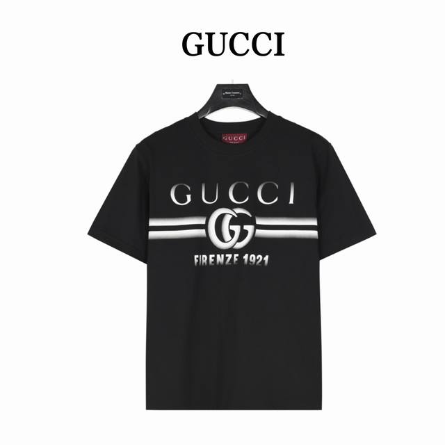 Gucci 古驰 渐变腰带印花短袖 采用定制面料。添加杜邦公司Sorona 索罗娜 材料，亲肤性好、改善缩水，同时可以支撑面料良好的保型性.面料特性，7A抗菌，