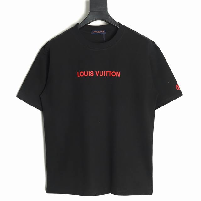 Louis Vuitton 路易威登 Lv 25Ss 硅胶字母短袖T恤 面料采用定制240G 26支特滑双股精棉平纹高密无尘全棉布料。前幅高密度加厚，走线平整，