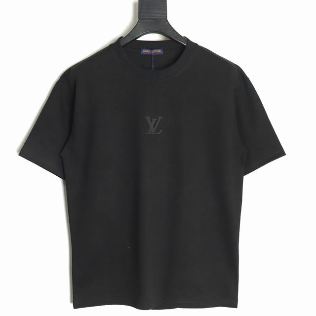 Louis Vuitton 路易威登 Lv 25Ss 硅胶小标短袖T恤 面料采用定制240G 26支特滑双股精棉平纹高密无尘全棉布料。前幅高密度加厚，走线平整，