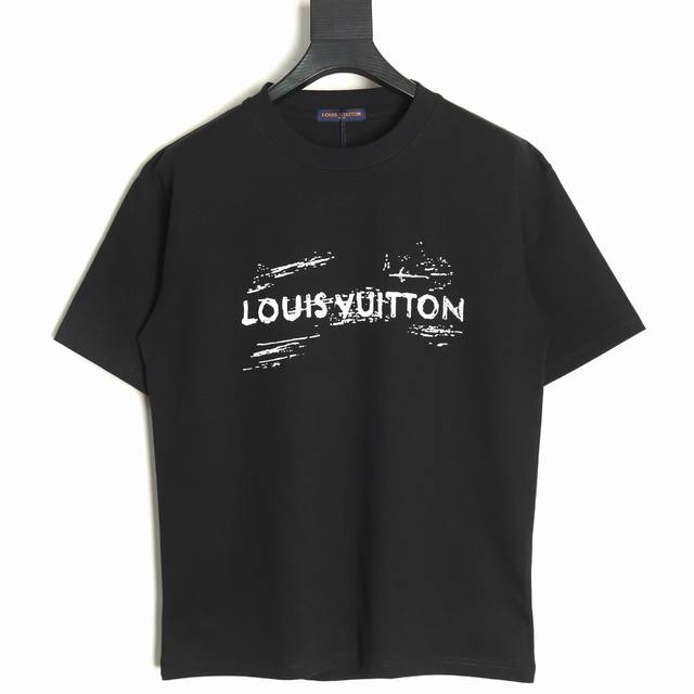 Louis Vuitton 路易威登 Lv 25Ss 素描字母短袖T恤 面料采用定制240G 26支特滑双股精棉平纹高密无尘全棉布料。前幅高密度加厚，走线平整，