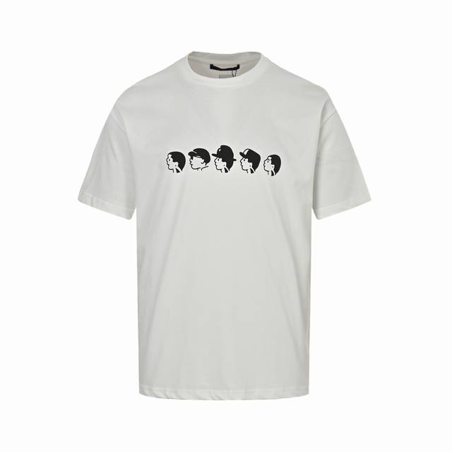 Louis Vuitton 路易威登 25Ss 小人头像印花短袖 第一时间原版购入开发，采用16S麻棉克重230G ，搭配32S双纱1*1螺纹，面料螺纹同缸定