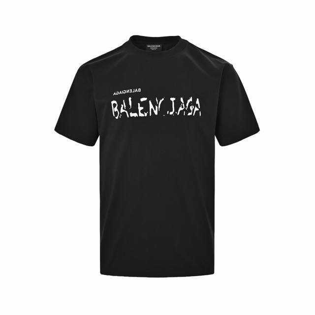 Balenciaga 巴黎世家 斑驳字母植绒印花短袖 面料采用32支双纱280克高克重纯棉面料 紧密纺纱工艺，透气性高，上身舒适有垂感，成色的饱和度很高 胸口