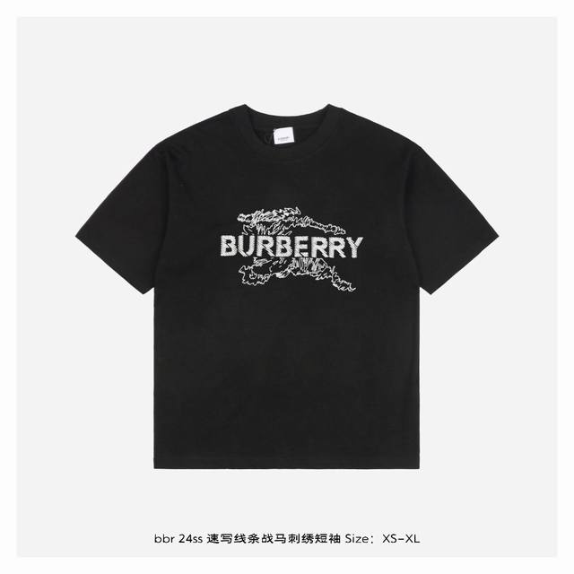 Burberry 博柏利 24Ss 速写线条战马刺绣短袖 面料采用260克重精梳棉，定制32支1*1螺纹，成衣两遍水洗处理，面料舒适亲肤无异感，定制定染面料，