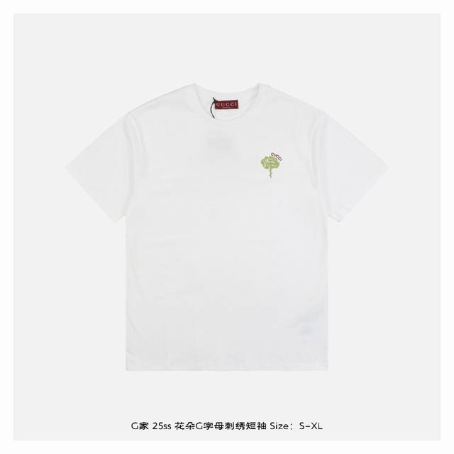 Gucci 古驰 25Ss 花朵G字母刺绣短袖 -以花携身，身上有片不会凋零的春天 以品牌标志性标准版型为基底，匠心打造贴合身线的舒适廓形，精选高品质针织棉面