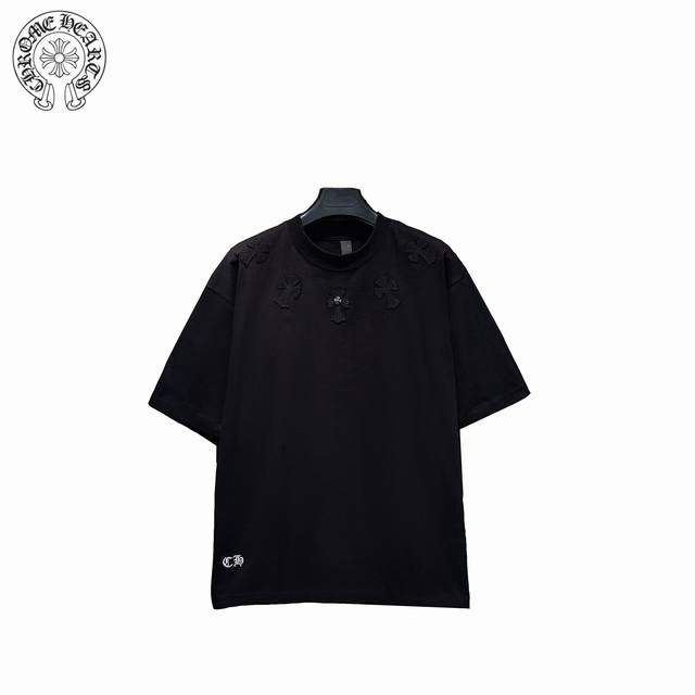 Chrome Hearts 克罗心 25Ss 同色贴布五金短袖T恤 前幅胸口进口皮标选用Zp材料 1:1还原摸起来顿手 阻力大 区别市场非常光滑的手感 字母采