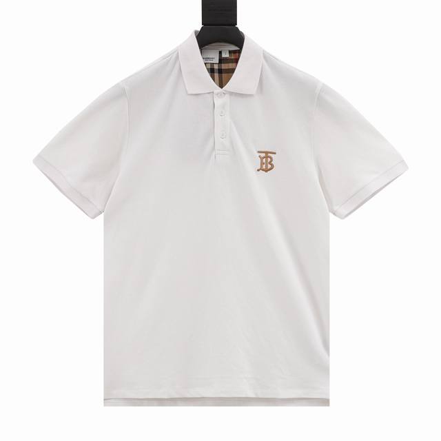 Burberry 巴宝莉 胸口Tb刺绣短袖Polo衫 选用棉质珠地网眼布打造，定制材质260G长绒棉，衣领为双系统提花定织扁机制成，有弹性，不变形，衣服全部原生