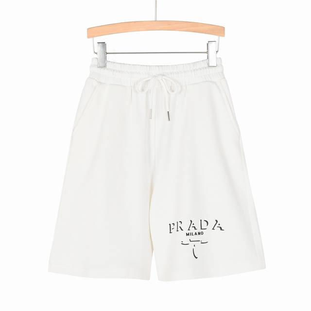 Prada 普拉达 早春新款立体厚板字母Logo短裤 定制400G棉质毛圈面料，订染颜色后整蚀毛处理， 对照原版做丝滑超柔处理，布面肌理股线清晰明显， 硅胶字母