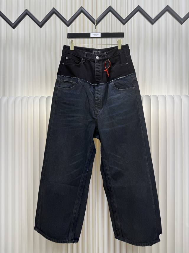 巴黎世家 Balenciaga拼接口袋牛仔裤 正品开版-实体柜台-顶奢品质 秒杀市面一切版 定制缎蓝赛洛纺牛仔绮料，腰带处加以巴黎牛皮纸为点缀，多维融合拼接技艺