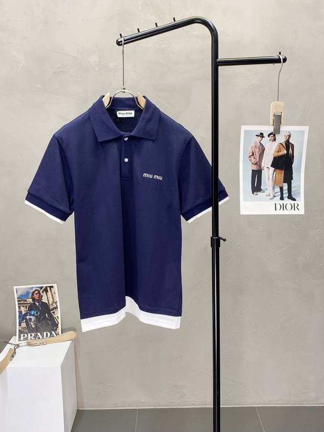 Miumiu缪缪独家专供新款原单男士休闲短袖 高端定制 高端版本 时尚百搭爆款进口面料 手感超柔软细腻 穿着亲肤舒适 高端精品 代工厂P精细做工 上身非常赞 男