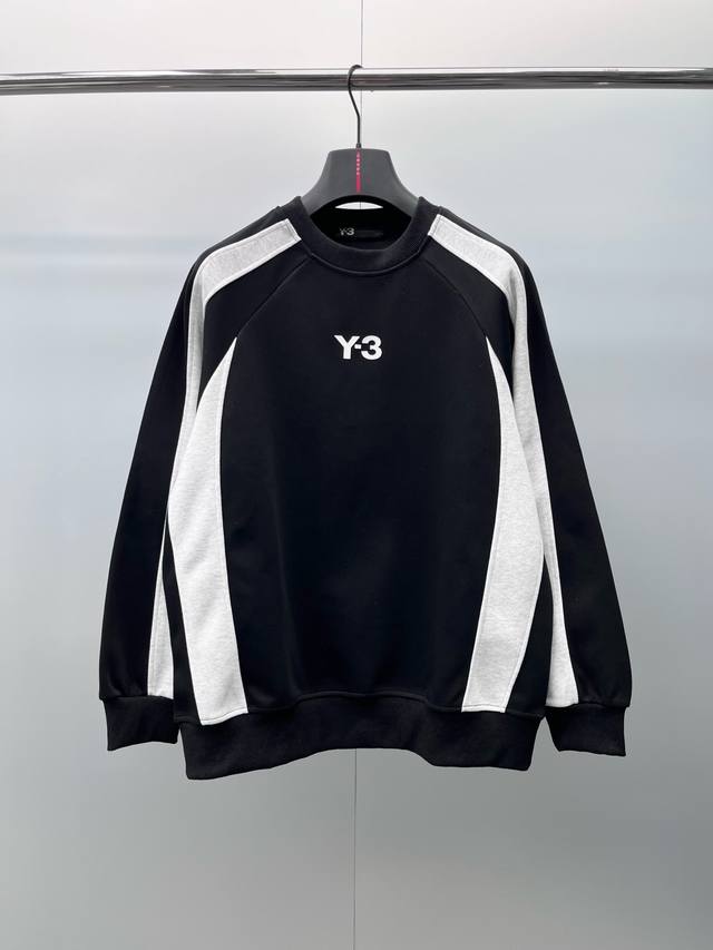衣服 裤子 Y.3春季新款套装，采用定制棉质面料，撞色拼接设计，前面经典Logo点缀，超级好看！面料柔软舒适！上身效果腔调十足！时尚百搭！码数M-Xxl