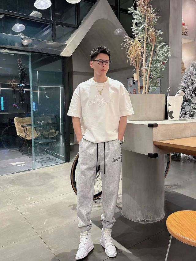 Mon～灰色 上身图