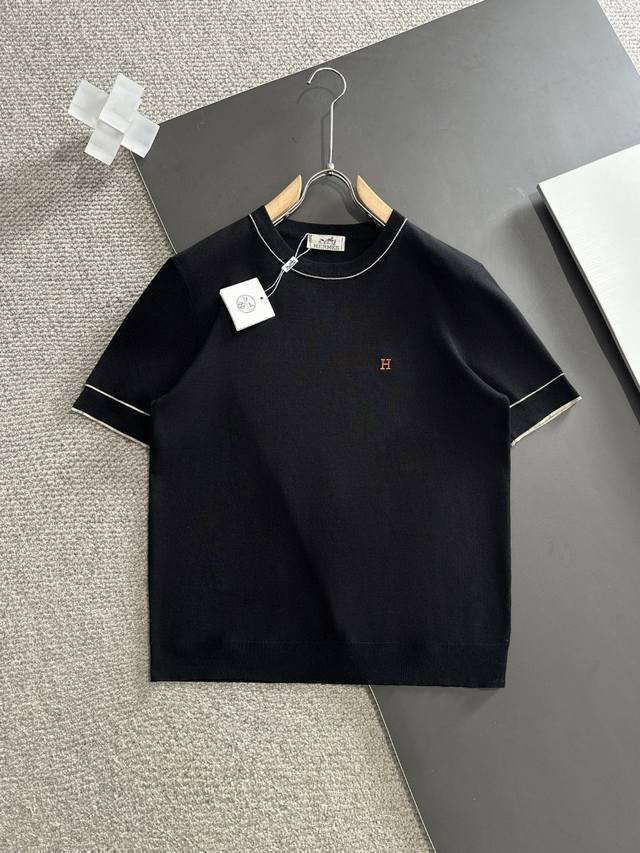 Hermes爱马仕 顶级Polo 进口私货，高端天丝Polo短袖毛衫 纯色简约专柜款 时尚不失奢华 品质毋庸置疑 上身效果超赞，奢华官网同款 款式专柜尺码M-3