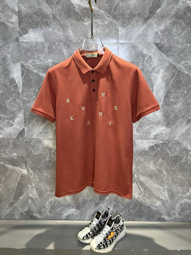 Burberry巴宝莉 2025春夏新款男士原单翻领Polo衫系列出货 简洁时尚百搭 高端品质 定制进口双股丝光珠地棉面料 穿着舒适 透气 档次高很有质感 简单
