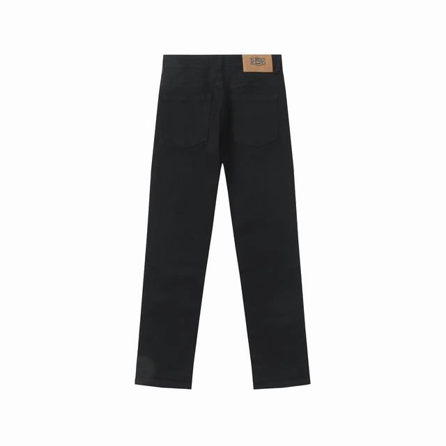 604# Balenciaga巴黎世家 25Ss早春顶级男士时尚牛仔裤 ！品相到位做工精细程度堪称一流，所向披靡挑战业界新高度 经典水洗色泽，纯正洋行渠道，客供