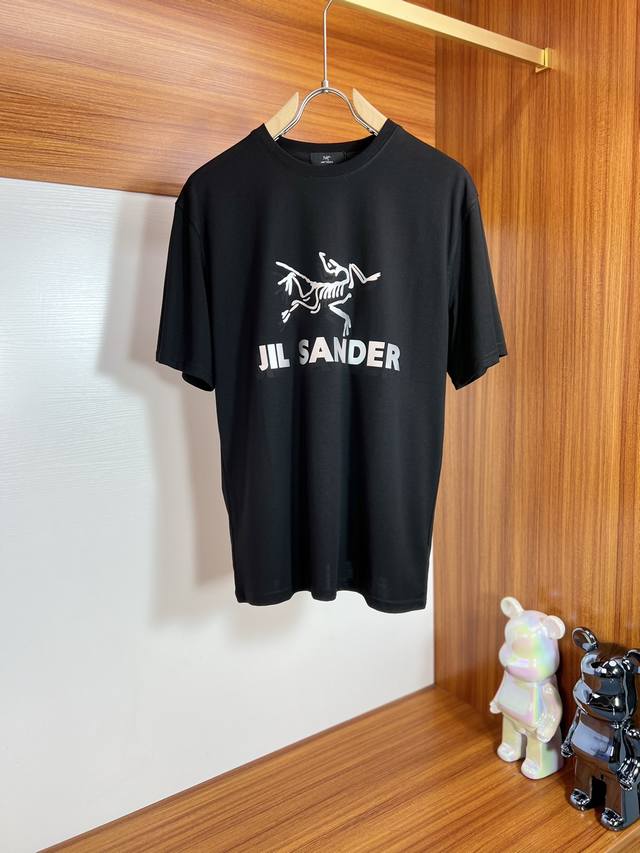 Arc 始祖春夏新品 三标齐全 圆领短袖T恤 好货不用过多介绍 看细节 专柜码数：M-Xxxl 175 140建议L 最大穿200斤