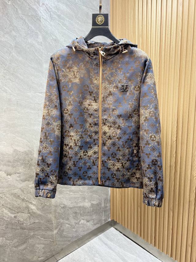 Lv 路易威登 2025春夏新品 三标齐全 夹克外套 好货不用过多介绍 看细节 专柜码数：48-56 175 140上身50
