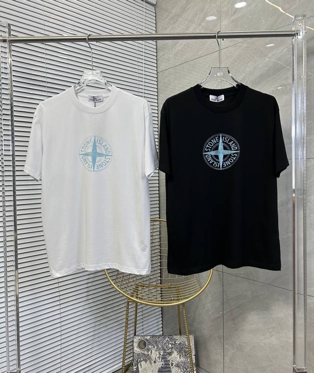 Astone Island 石头岛 2025最新款情侣款圆领短袖 情侣T恤～ 春夏新品 高品质 定制独特罗盘印花Logo点缀～时尚百搭潮款 定制进口面料 ！穿着