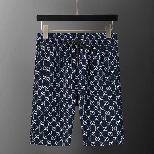 Gucci 古驰 2025年春夏新款男装休闲短裤，经典Gg提花面料，款式时尚 帅气，面料舒适，做工严谨 ，走线工整。上身效果好 码数 M-3Xl 宝蓝