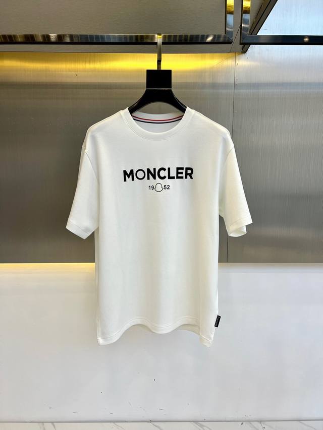 Mon蒙口、2025新季新款春夏新款刺绣Logo短袖T恤！甄选本草抗菌科技抗病整理打造双纱面料 本品含有艾草、金银花、茶树精油提取物天然抗菌成份，采用最新纳米技