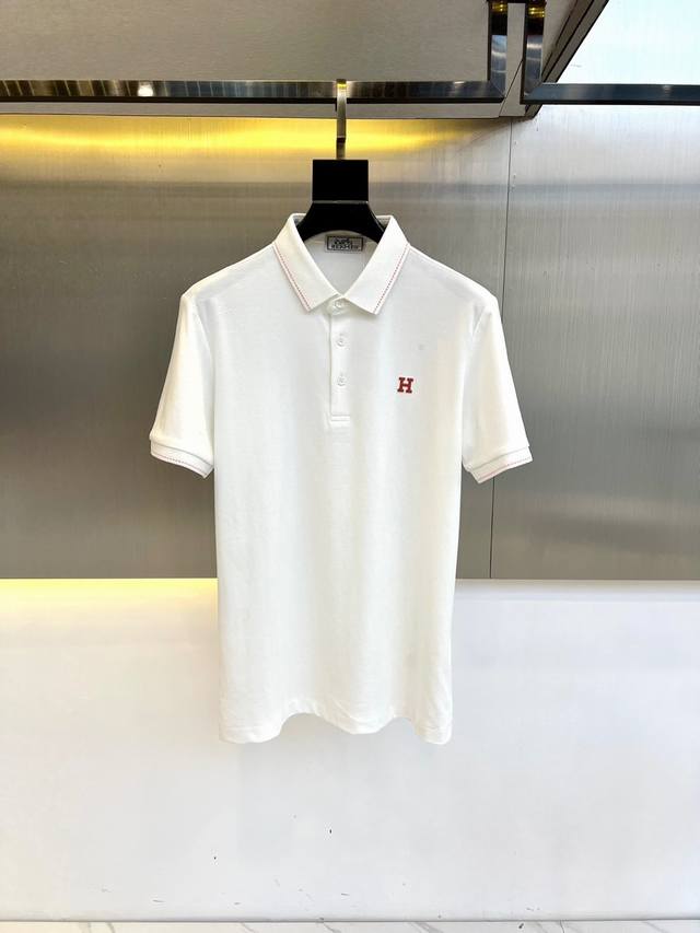 H爱马仕、2025S夏季新品，设计时尚翻领肩绣Polo衫，客供进口顶级100%驻地丝光棉制成，面料质地轻薄，具有优越的防皱性与耐久性，着穿冰丝爽滑，如皮肤衣般透