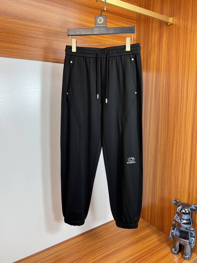 Balenciaga 巴黎世家 2025春夏新品 三标齐全 休闲裤 好货不用过多介绍 看细节 专柜码数：M-Xxxl 175 140上身L