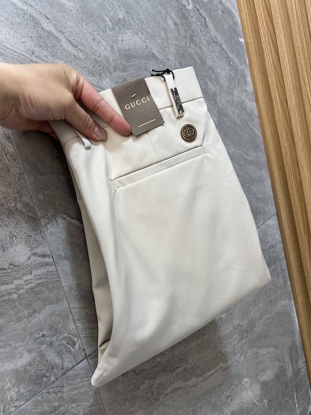 Gucci 古奇 2035春夏新品 三标齐全 九分裤 西裤 休闲裤 好货不用过多介绍 看细节 专柜码数：29-36 175 140上身32码