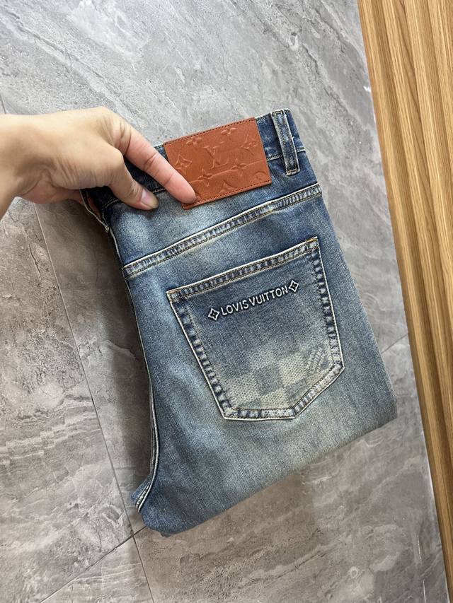 路易威登 2025春夏新品 三标齐全 牛仔裤 好货不用过多介绍 看细节 专柜码数：29-38 175 140上身31码