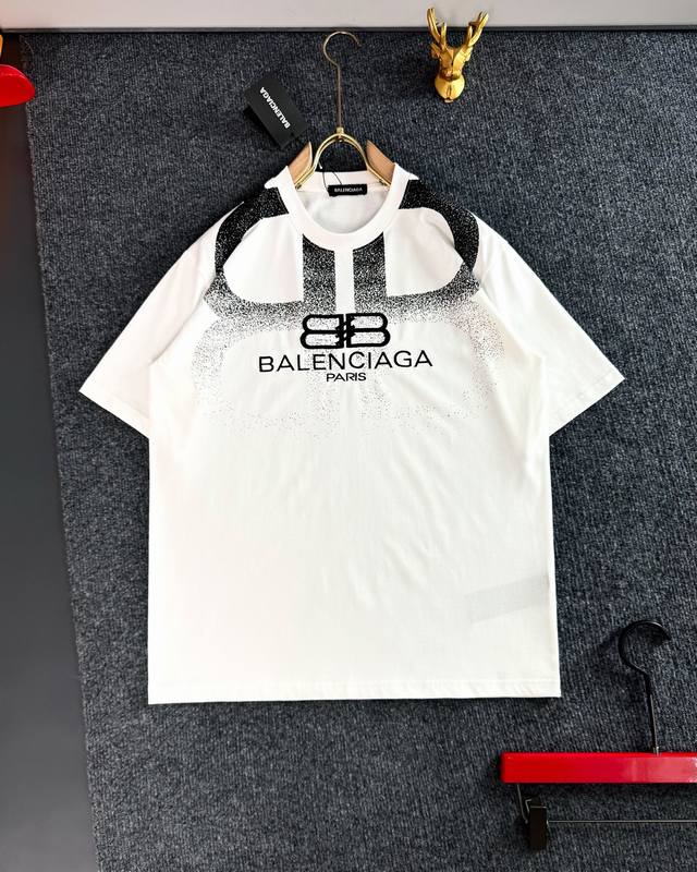 Bal* 25春夏最新最顶级版 印花搭配刺绣 最顶级的品质专柜原单短袖，顶级制作工艺 纯棉面料，专柜款独特设计，采用进口高端订制进口丝线手感一流！官网在售！重磅