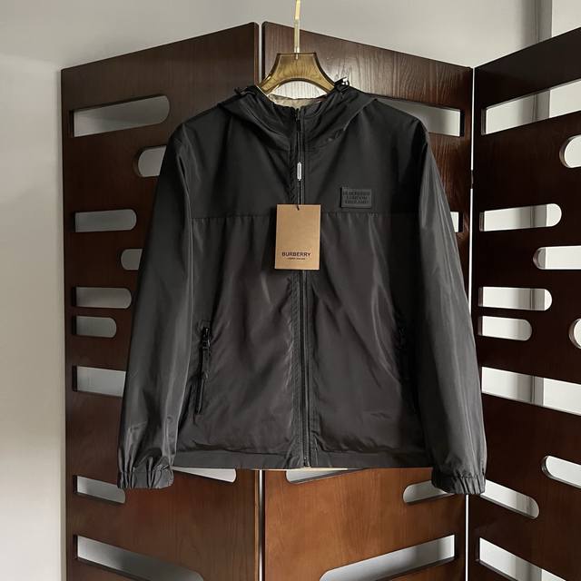 Qiu Burberry 巴宝莉 2面穿 2025新款男士夹克外套，原单三标齐全高端版本呈现休闲裁剪，上身版型超赞 尺码：M-3Xl Di 码：肩宽 Cm 胸围