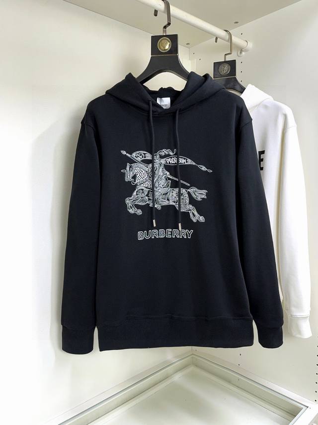 Burberry 巴宝莉 高版本 码数：S-Xl 顶级长袖带帽卫衣 高级定制百搭款，意大利进口面料任何人都可以轻松驾驭 面料全订制工艺 胸前奢华经典品牌最新Lo