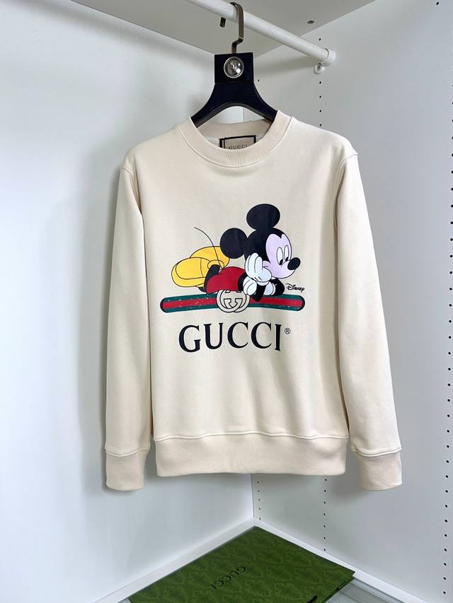 Gucci 古奇 高版本 码数：S-Xl 顶级长袖圆领卫衣 高级定制百搭款，意大利进口面料任何人都可以轻松驾驭 面料全订制工艺 胸前奢华经典品牌最新Logo设计