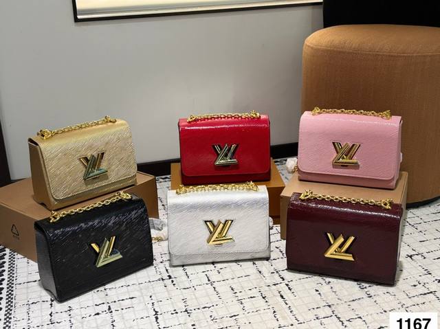 折叠盒 原版五金带Lv Logo Lv Twist手提包 复古优雅 永远的经典 正式休闲皆可 日常通勤无压力 尺寸：23 16