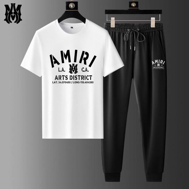 直 Amiri 胖子福音 2025官网同款.世界知名奢侈品牌.夏季男士 双丝光 高品质货套装 采用进口原单面料 ，当季时尚潮流款，百搭爆款。简洁大方，精密的车工