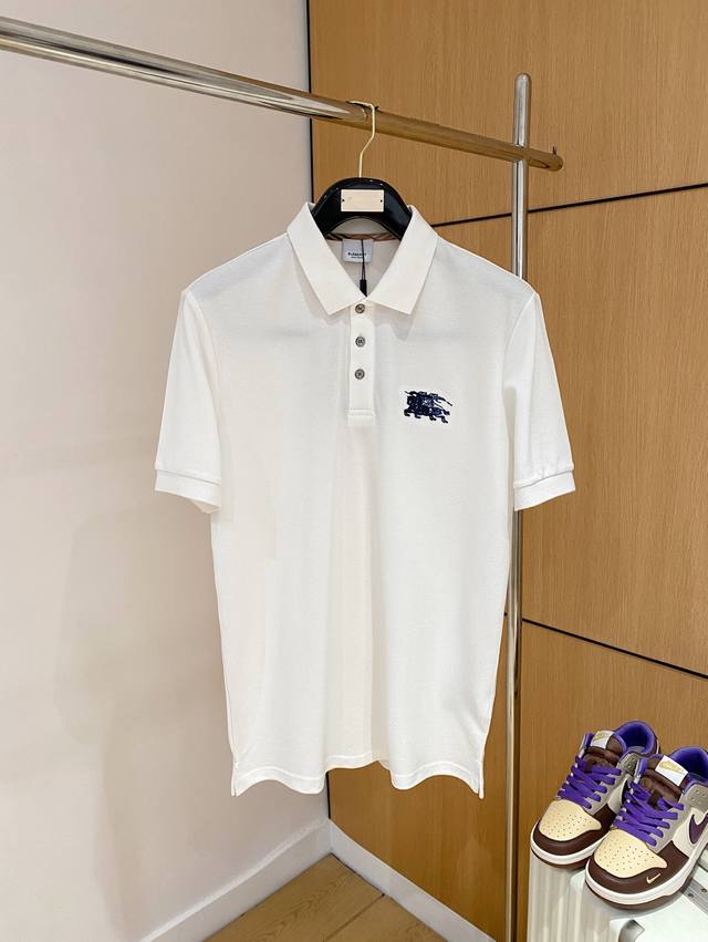 Burberry巴宝莉 5Ss夏季新款 Logo男士翻领Polo衫！经典商务男款，高端男装的天花板级别的商务男款！简约时尚大气不失优雅，单穿内搭体面过人，品质控