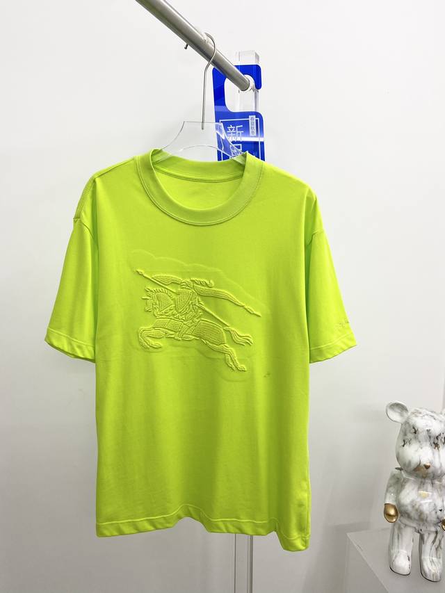 Bbr 三标齐全。 2025夏季新款最新品短袖，专柜同步有售，原单狠货，时尚进口原版科技面料，上身舒适透气，原版定制五金辅料，上身帅气有型，三标齐全，推荐款，档