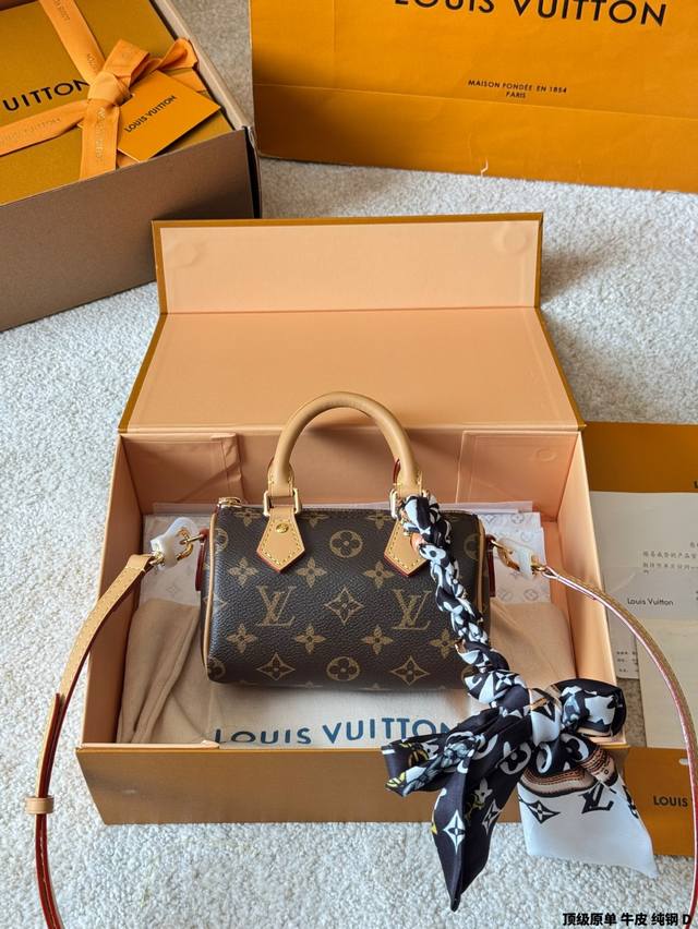 原单版本 牛皮 纯钢 Lv Nano Speedy 16 枕头包 Lv 新款系列 枕头包 手袋,全网首发 Lv Speedy Nano 枕头包这款Retiro