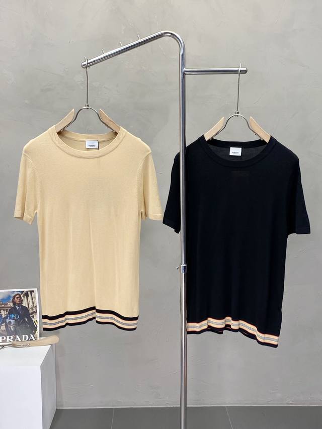Burberry巴宝莉独家专供春夏新款原单男士休闲针织短袖。高端定制 高版本 时尚百搭爆款原版进口面料 Logo图案设计 手感超柔软细腻 穿着亲肤舒适 高端精品