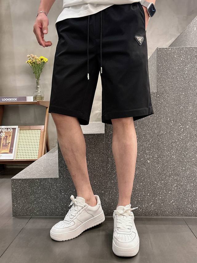 Pd# 2025春夏最新休闲短裤 专柜1:1顶级复刻，全品相！潮人必备单品！懂货的老铁赶紧下手 颜色：黑色 杏色 尺码：M~3Xl