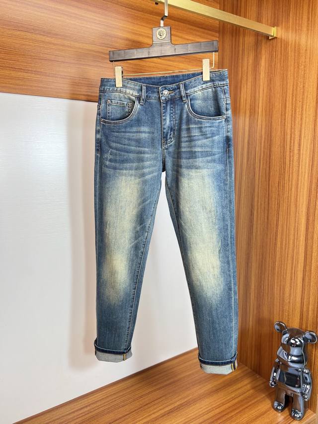 Versace 范思哲 2025春夏新品 三标齐全 牛仔裤 好货不用过多介绍 看细节 专柜码数：29-38 175 140上身31码