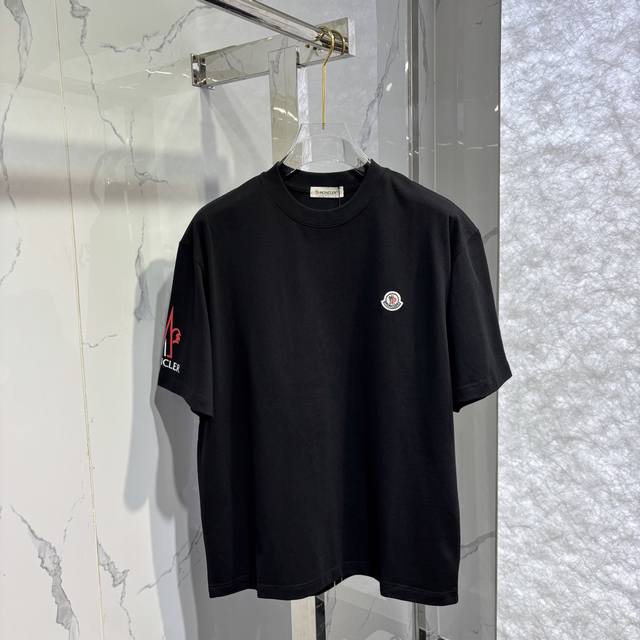 蒙口新款标识印花短袖T恤 颜色:黑，白 码数:M~3Xl