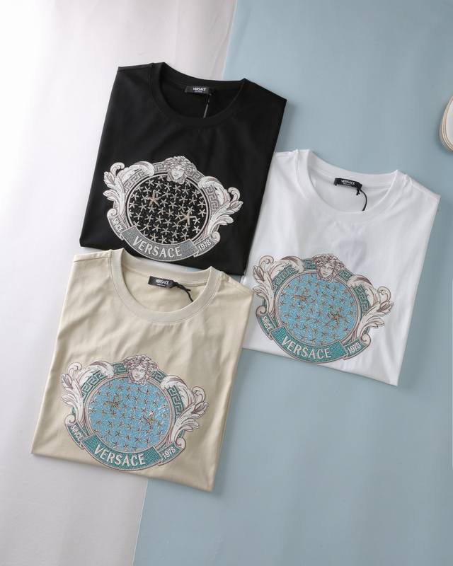 Ver*思者 25Ss春夏新款优质棉质平纹针织圆领短Tee，男士胸前Starfish Blason刺绣烫钻图案时尚休闲圆领短袖T恤衫！贸易公司渠道稀出，同步Gw