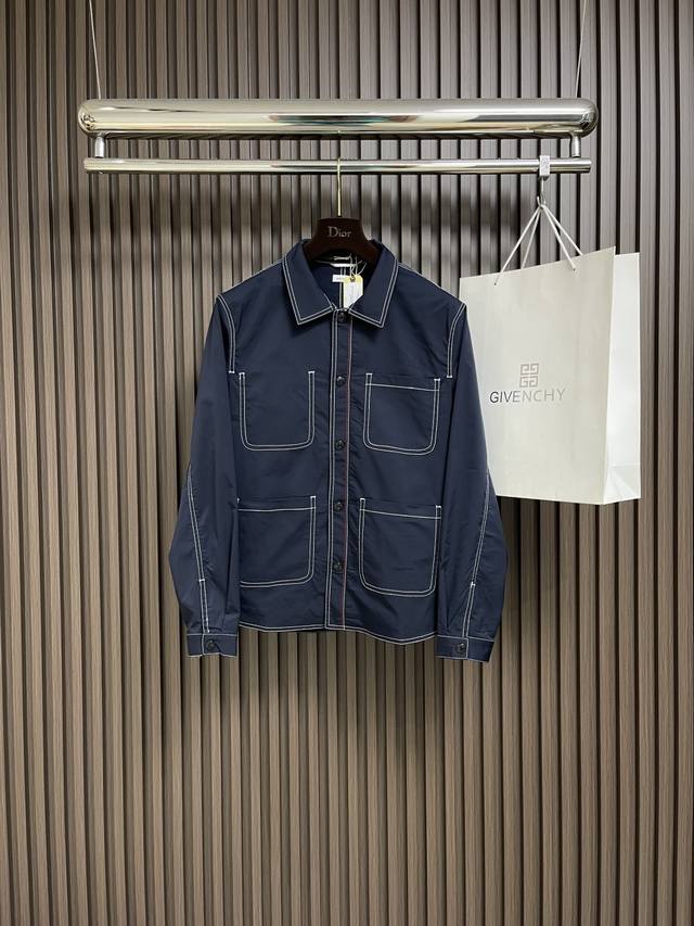 Thombrowne Tb 2025Ss早春新款多口袋复古牛仔衬衫 休闲百搭衬衣男女 斜纹牛仔面料 针距细密 走线整齐 细节决定品质。尺码：1-2-3-4