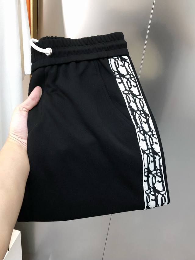 D*Or 迪奥2025春夏新款原单男士休闲裤 柜台同步售卖 高端定制 简洁时尚百搭款拼接Logo织带设计 定制原版进口纯棉面料 进口五金辅料 上身优雅帅气，焕然