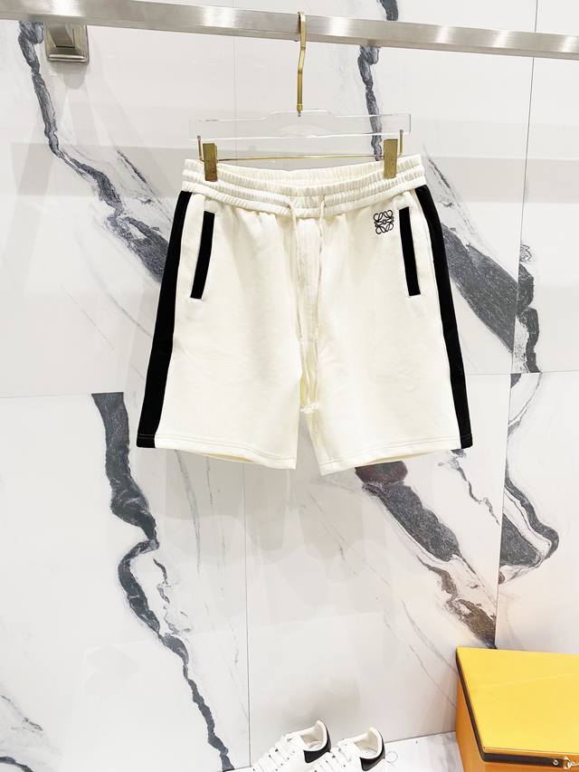 Loewe 罗意威 定制太空棉面料短裤 刺绣图腾小标Logo拼色织带拼接 官方同步 高版本 高品质 时尚个性 百搭潮流 纯原品质 原版面料 吊牌 领标 水洗麦