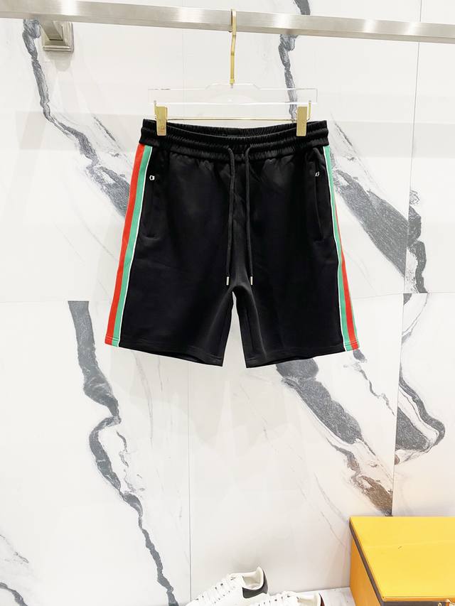 Gucci 古驰 定制太空棉面料短裤 经典红绿织带Gg字母刺绣口袋标识 官方同步 高版本 高品质 时尚个性 百搭潮流 纯原品质 原版面料 吊牌 领标 水洗麦 三