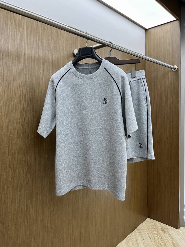 衣服 短裤 Bc最新25Ss爆款套装来袭 面料采用空气层双面 原版定制 面料柔软轻盈 吸湿排汗 上身超级舒服 超级棒棒哒Bjj 颜色：藏蓝色，浅灰色，浅杏色 尺