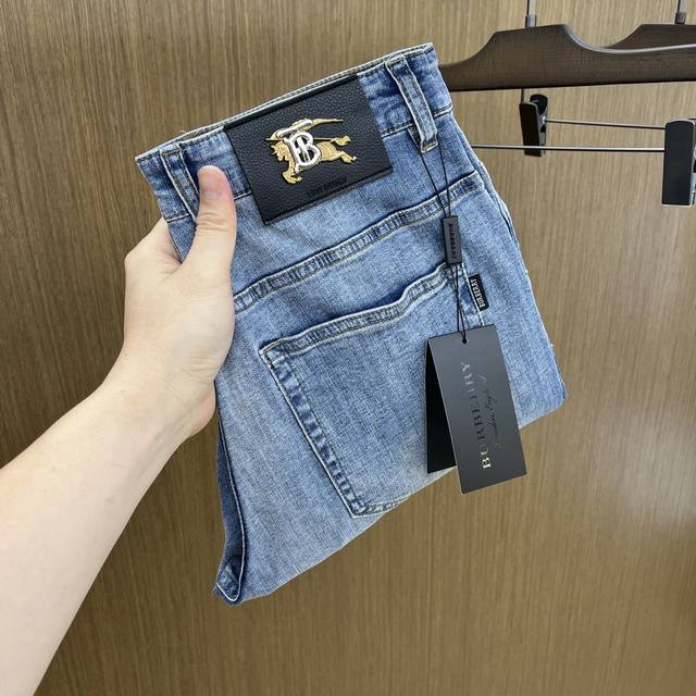 新款 Bbr 高端定制、25Ss春夏最新款直筒牛仔裤 柜台同步发售 进口固色面料 原版定制复刻 客供五金辅料 原单品质 重工洗水 做工走线精细 上身绝佳！优选单