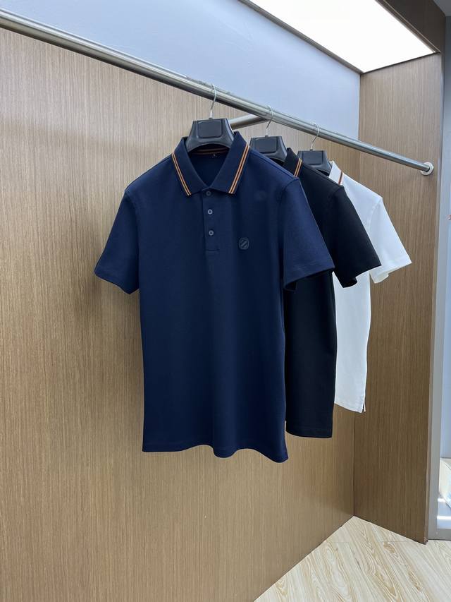 Zz 2540早春独家专供新款原单男士休闲Polo短袖 高端定制 高版本 时尚百搭爆款 原版进口纯棉面料 胸前Logo图案 设计 手感超柔软细腻 穿着亲肤舒适